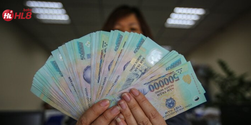 HL8 hỗ trợ rút tiền qua ngân hàng và ví điện tử